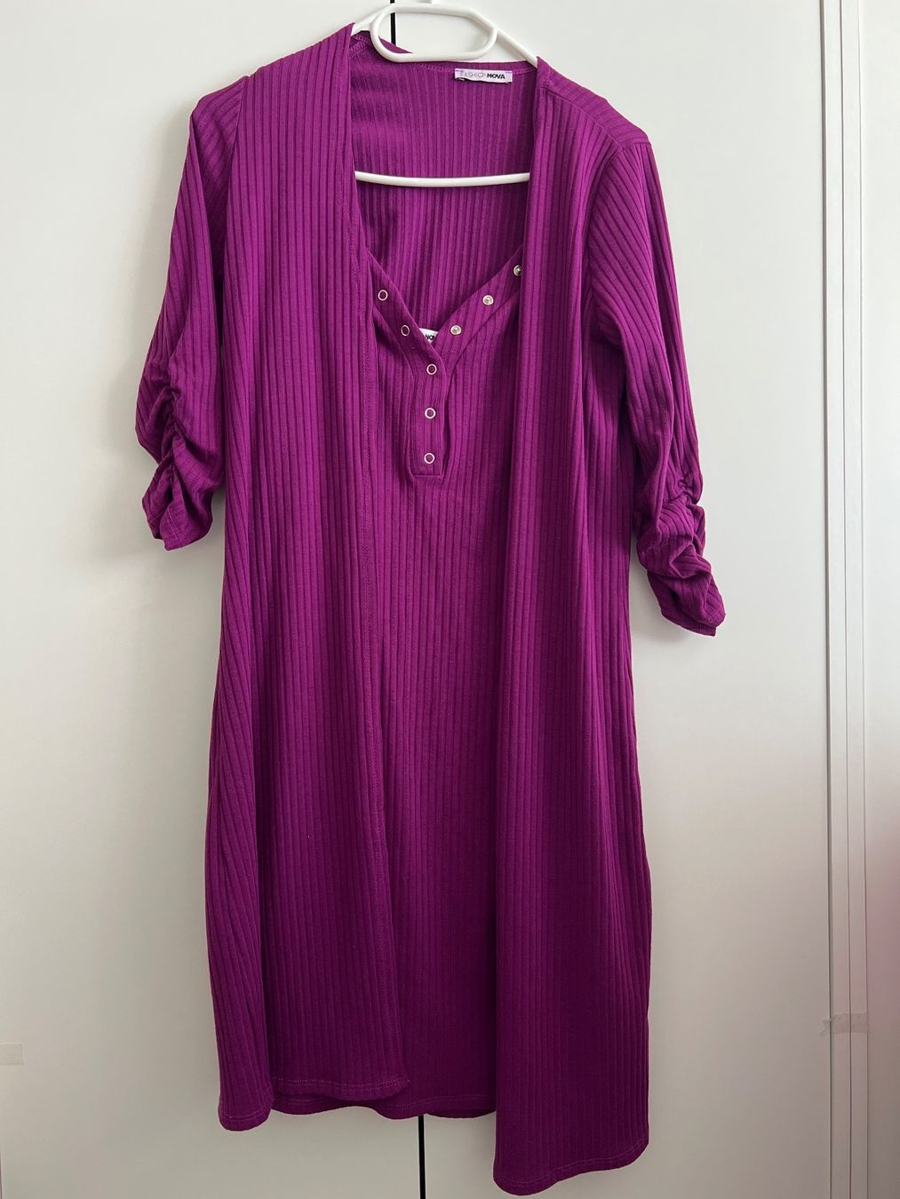 Kleider: Robe et cardigan violet taille S – Neu (gemäss Beschreibung) aus Renens VD von sar_bwz5