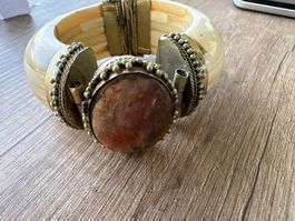 Armreif mit Speziellemstein