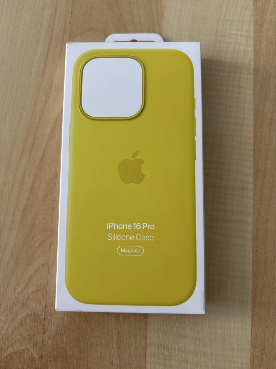 Apple Cover & Protezioni schermo: Apple iPhone 16 Pro Silicone Case – Nuovo e nell'imballaggio originale da Solothurn venduto da boenisworld