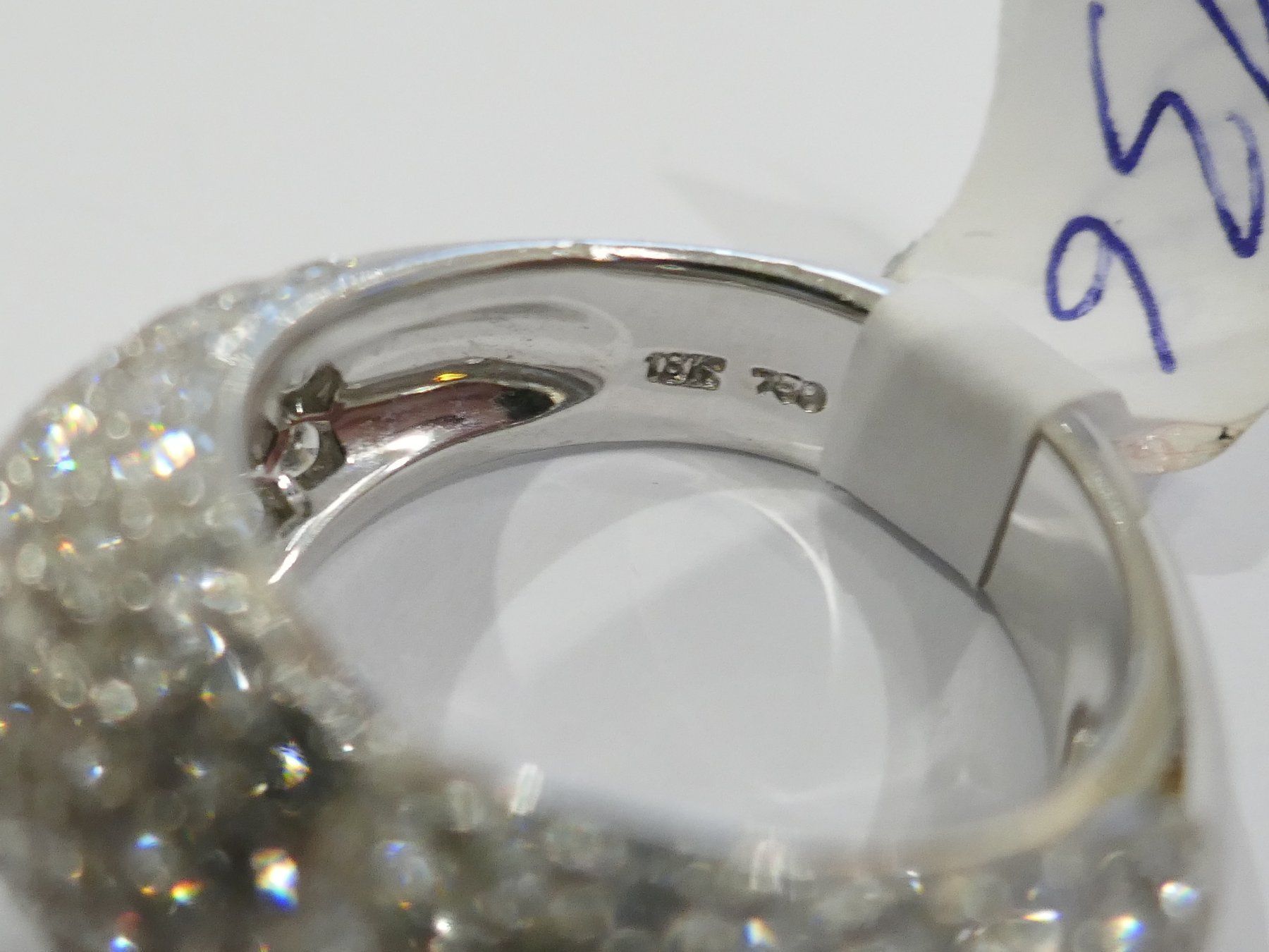 Anelli: Edler Brillant Ring 18 Karat 11,8 gr. – Usato da Schaffhausen venduto da swisswatches-andmore 2