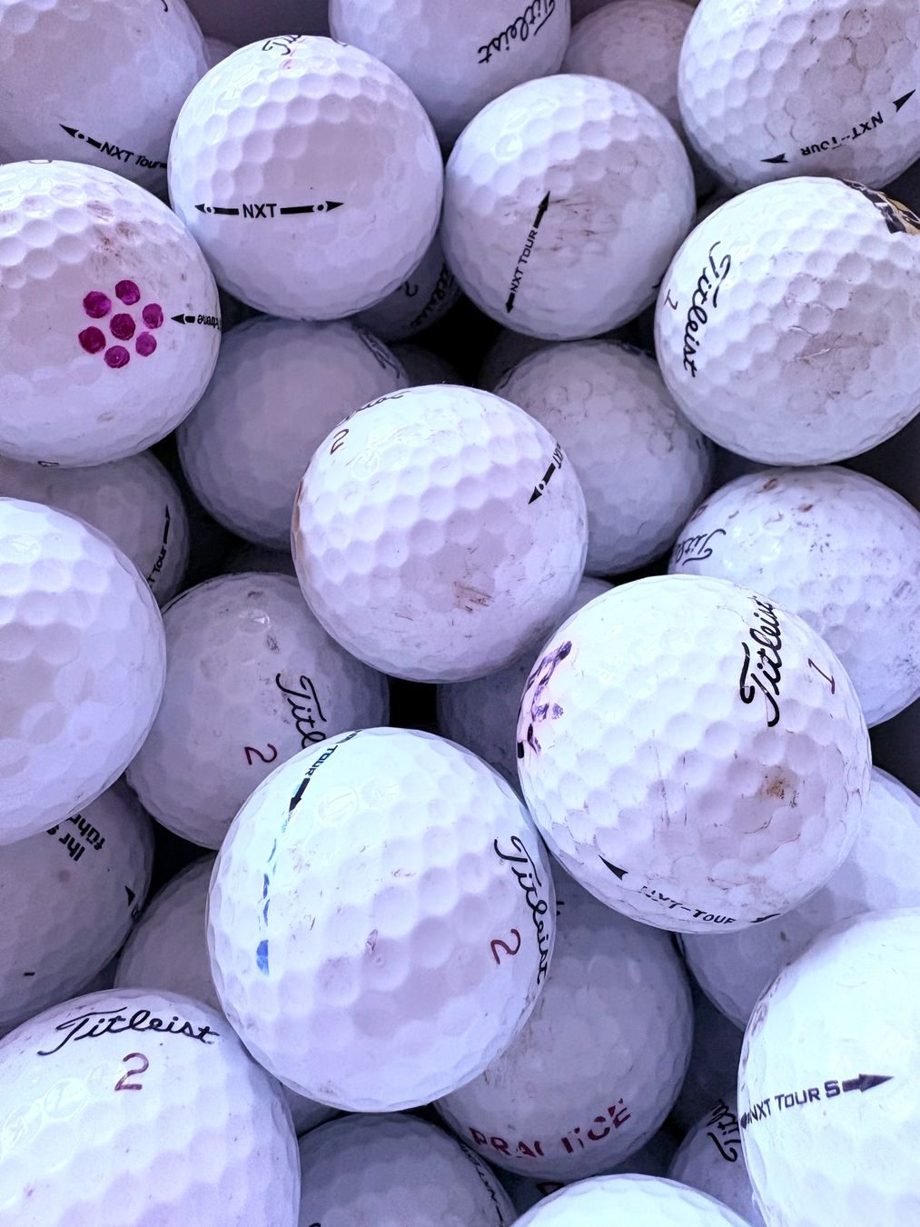 Titleist Palloni: 100 Stk. Golfbälle Titleist NXT Mix – Usato da Bern venduto da Tunu2000