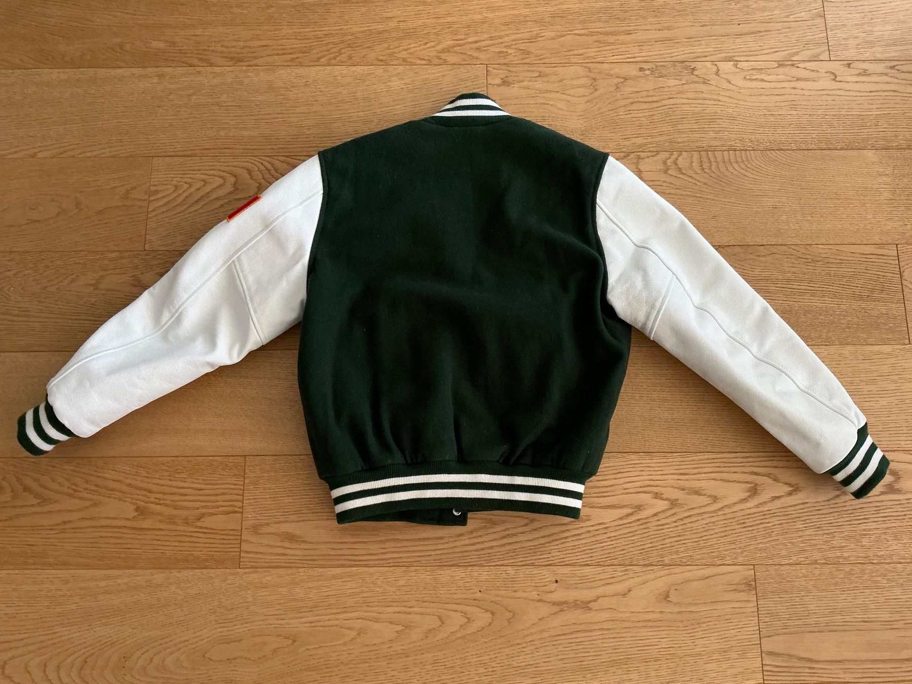 Giacche: College Jacket – Nuovo (secondo la descrizione) da Genève venduto da mario2211 1