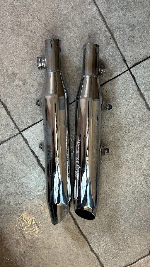 Harley-Davidson Auspuffanlagen: Harley Screamin' Eagle Auspuff pot pipe – Gebraucht aus Fribourg von jimiJ13 4