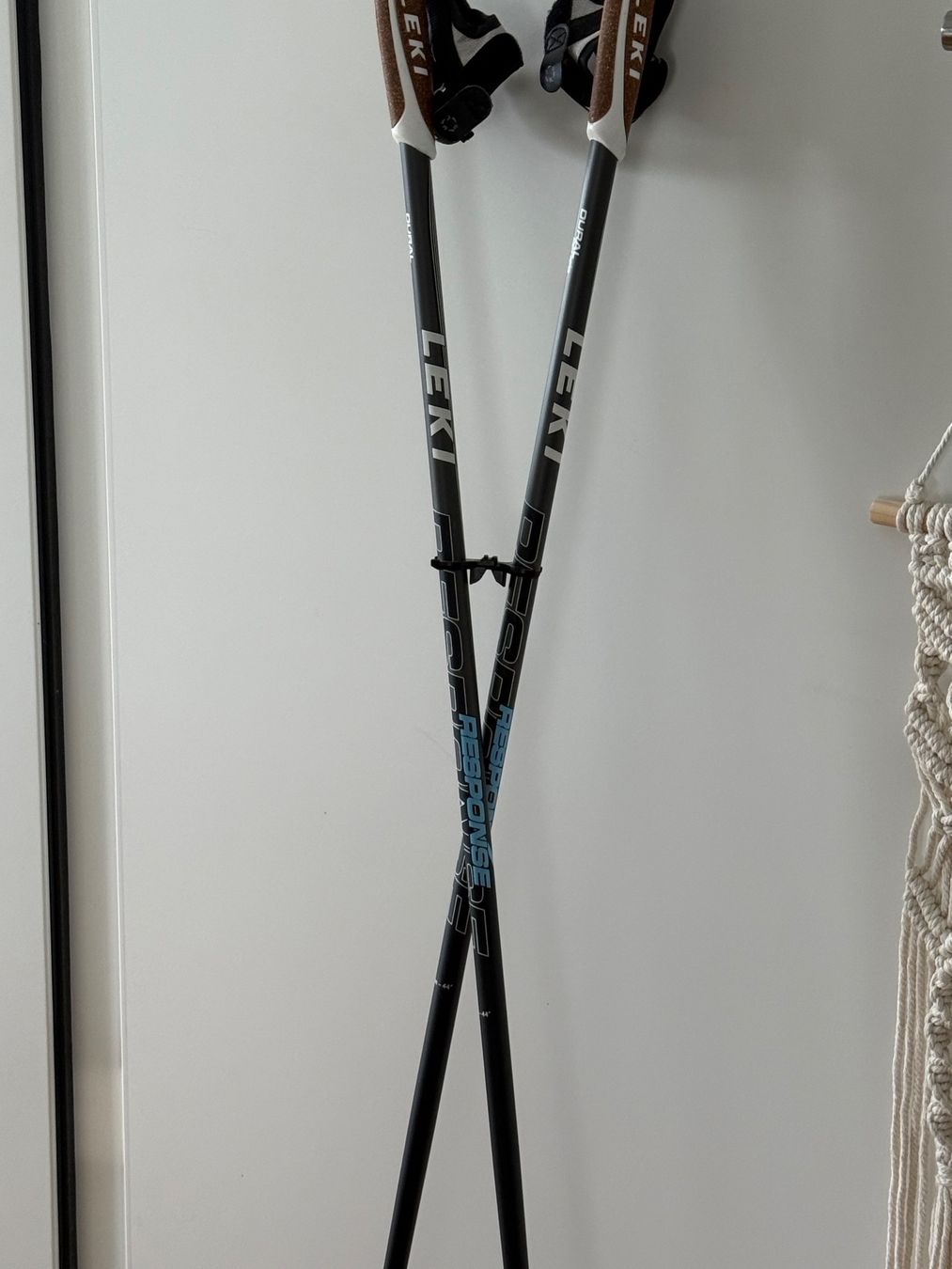Leki Sonstige Zubehör: Leki Dual Series Response Walking Stöcke – Neu (gemäss Beschreibung) aus Villars sur Glane von Jascha0
