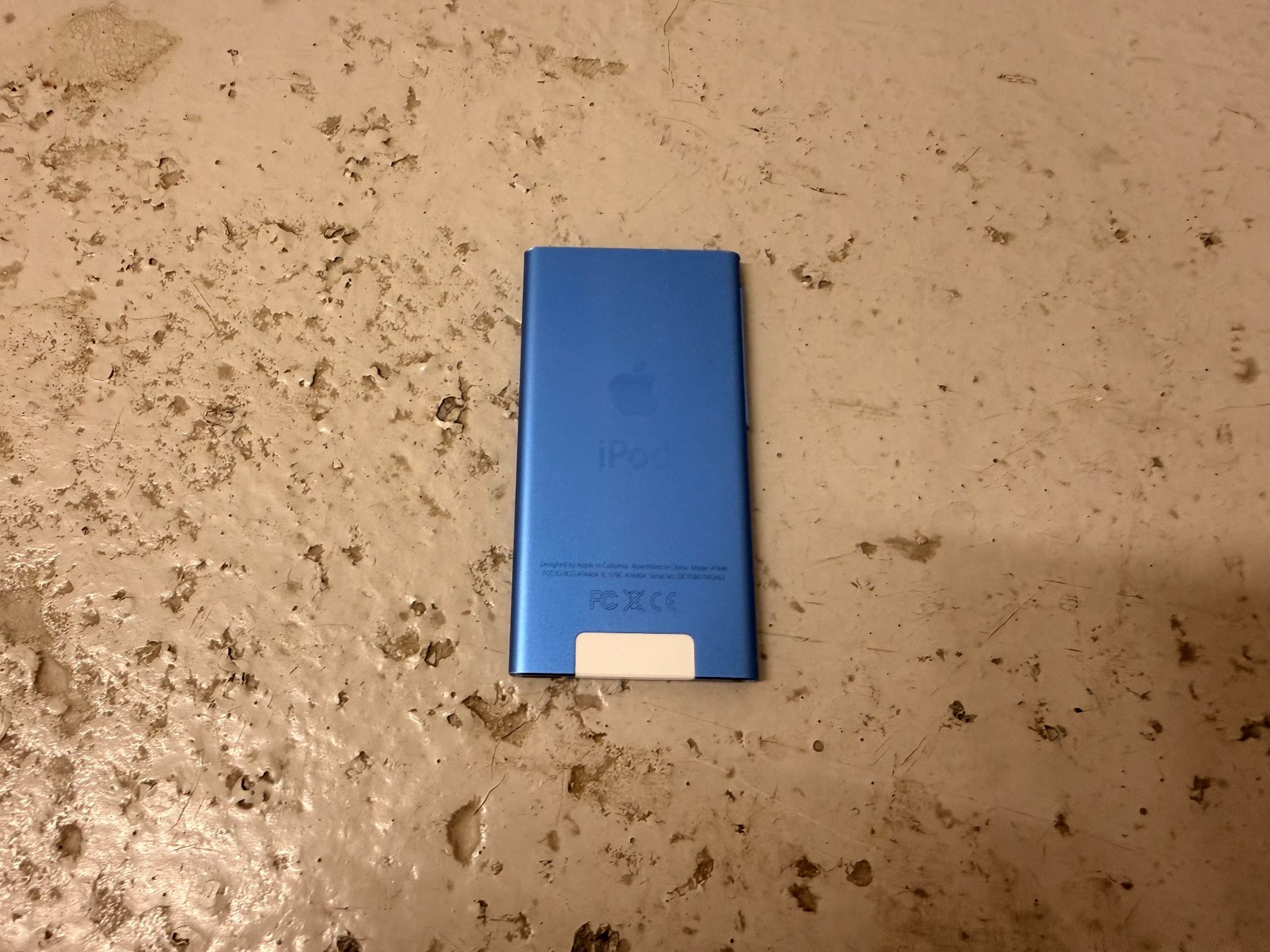 Apple Lecteur media portable: Apple iPod Nano 7. Generation blau – Défectueux à Zürich par Cleo234 1