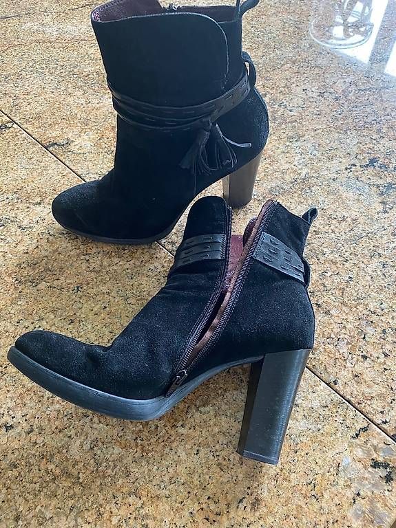 Damenschuhe: Stiefelette Wildleder Gr.41, – Gebraucht aus Weggis von goo_vn75 2