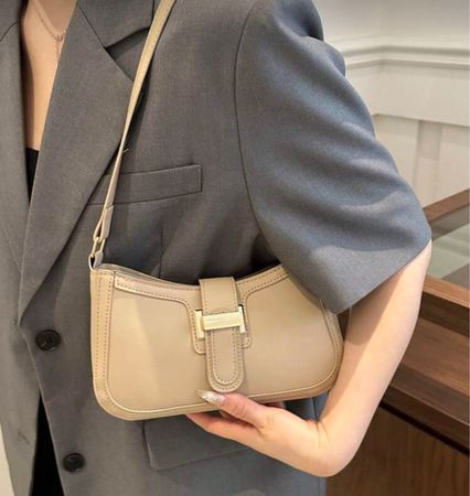 Sac baguette beige élégant - Parfait pour l'été!