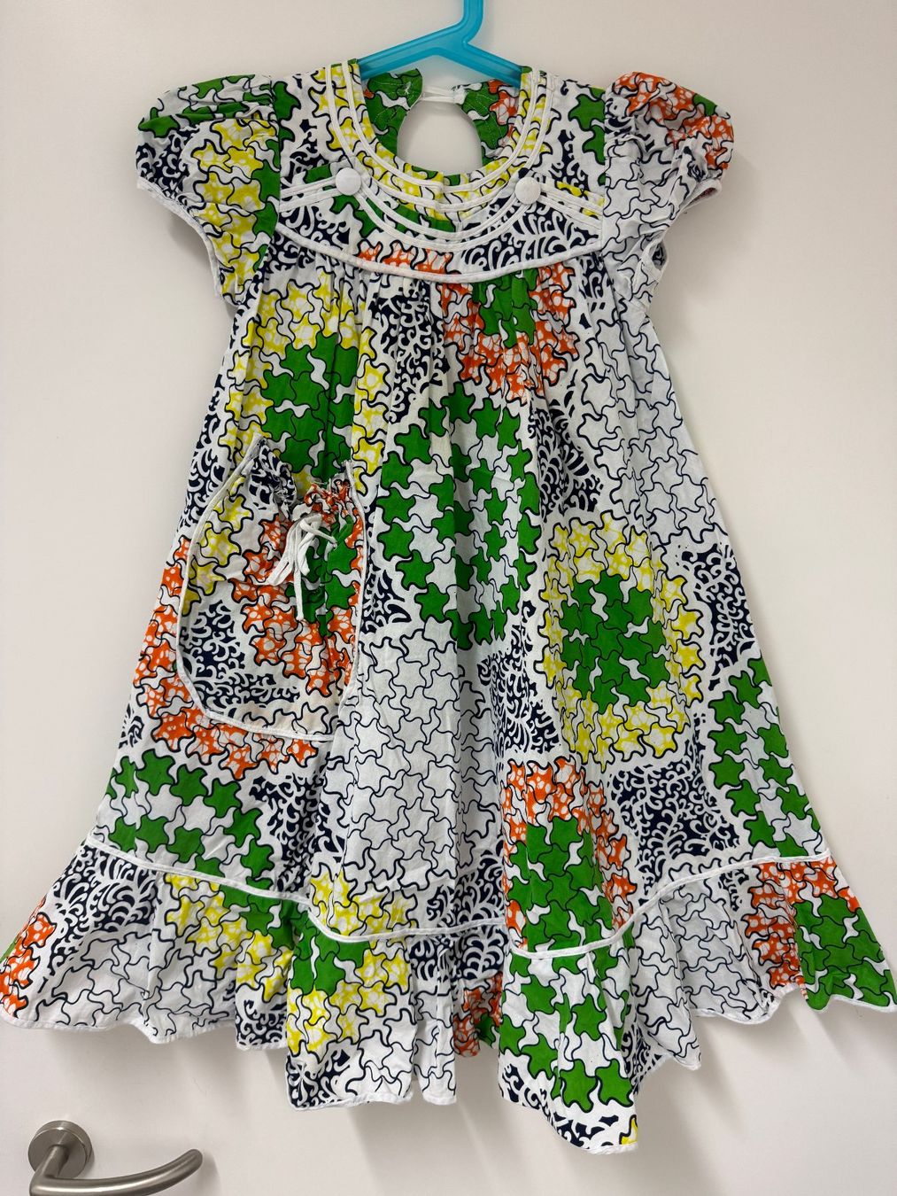 Vestiti & Gonne: Afro Kleid Mädchen Afrika Gr. 122 / 128 – Usato da Zollikon venduto da Krenapf