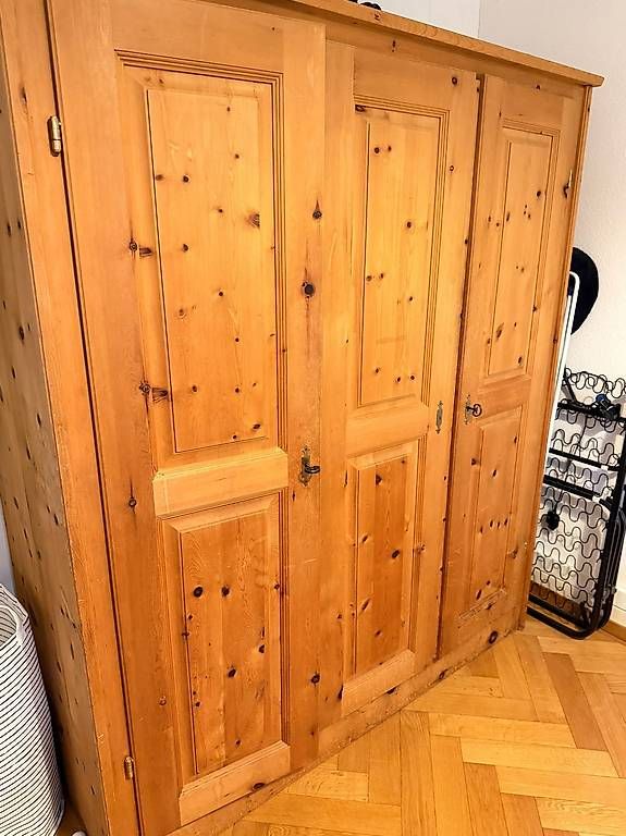Armadi: Drei Hingucker auf einmal – Usato da Zürich venduto da ric_vc8z 2