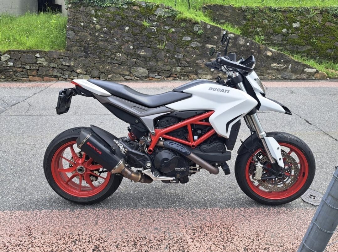Ducati Strada: Ducati Hypermotard 939 – Usato da Gravesano venduto da Giusy.tta 6