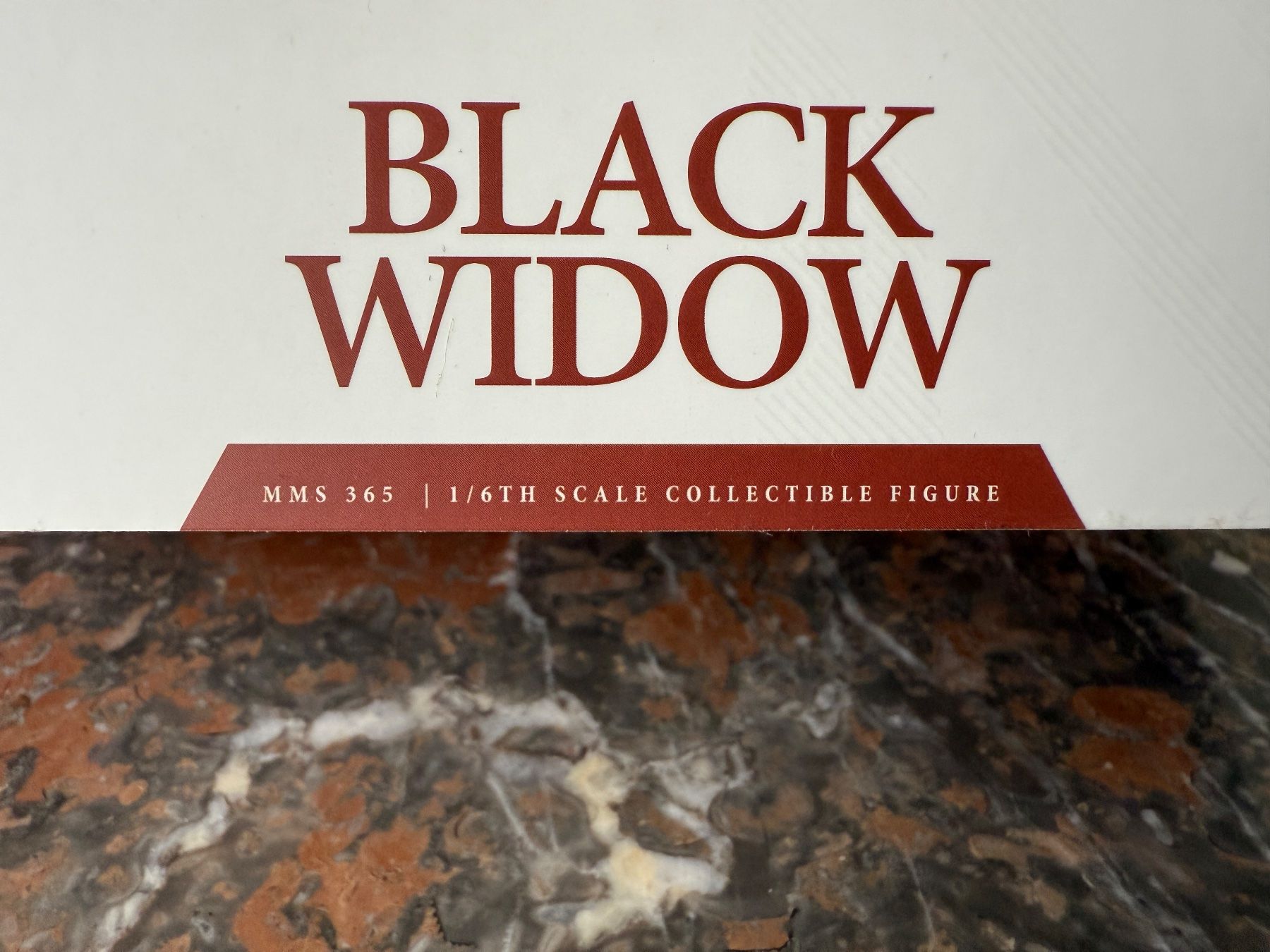 Hot Toys Figuren: Hot Toys BLACK WIDOW MMS 365 1/6TH SCALE – Neu und originalverpackt aus Worblaufen von Sissi10 1