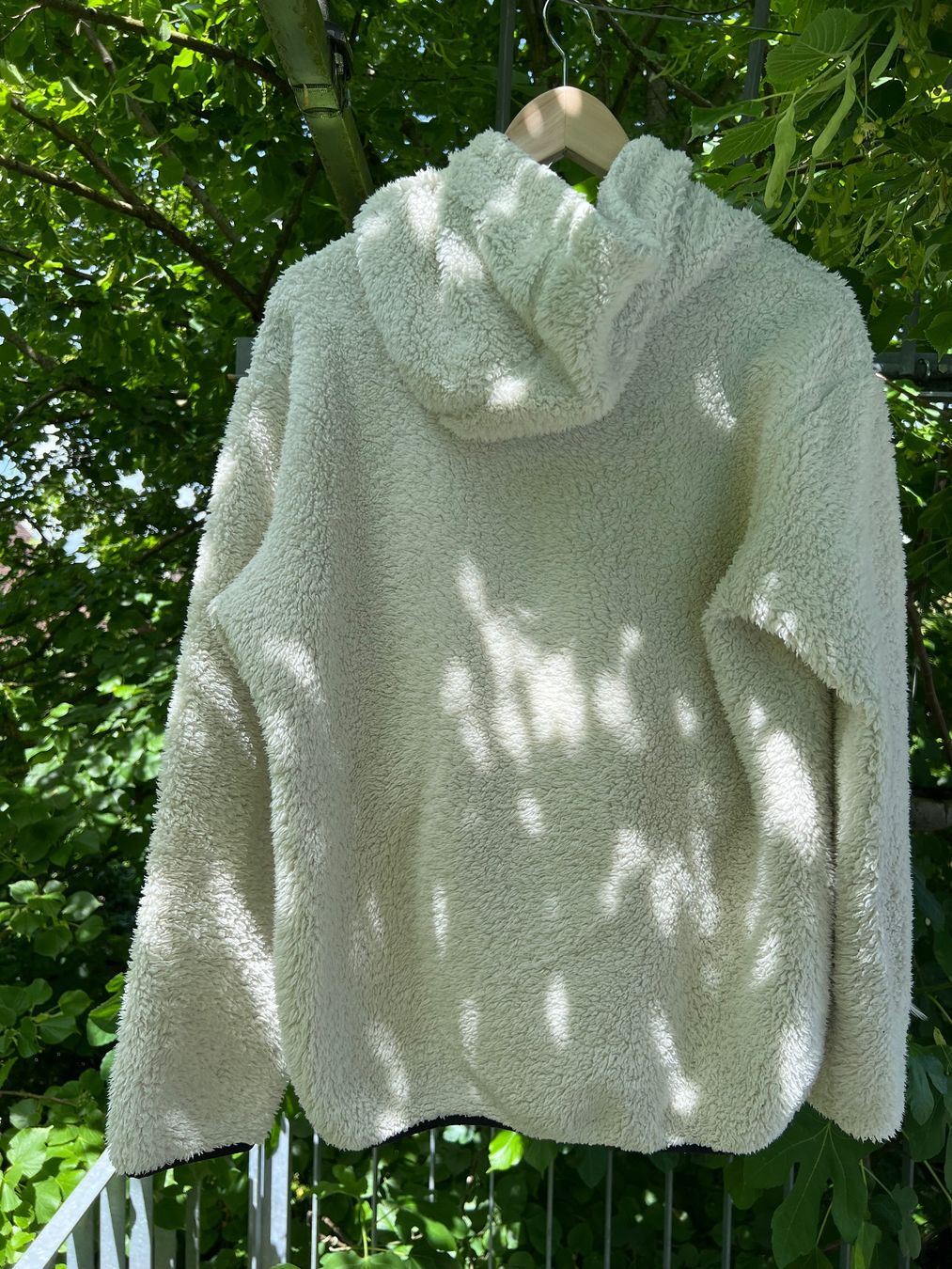 Champion Maglioni & Felpe: Champion Teddy Hoodie Grösse M – Usato da Häfelfingen venduto da jul_g7r8 1