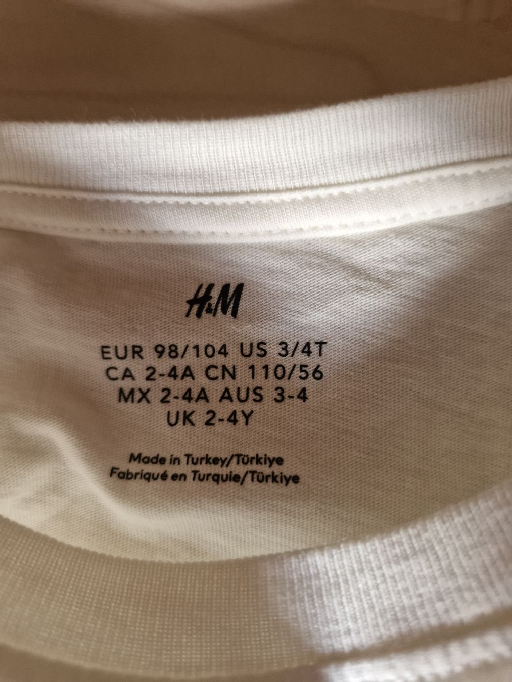 H&M Camicie, T-shirt & Polo: T-shirt Gr.98/104 – Usato da Disentis/Mustér venduto da epa_862v 1