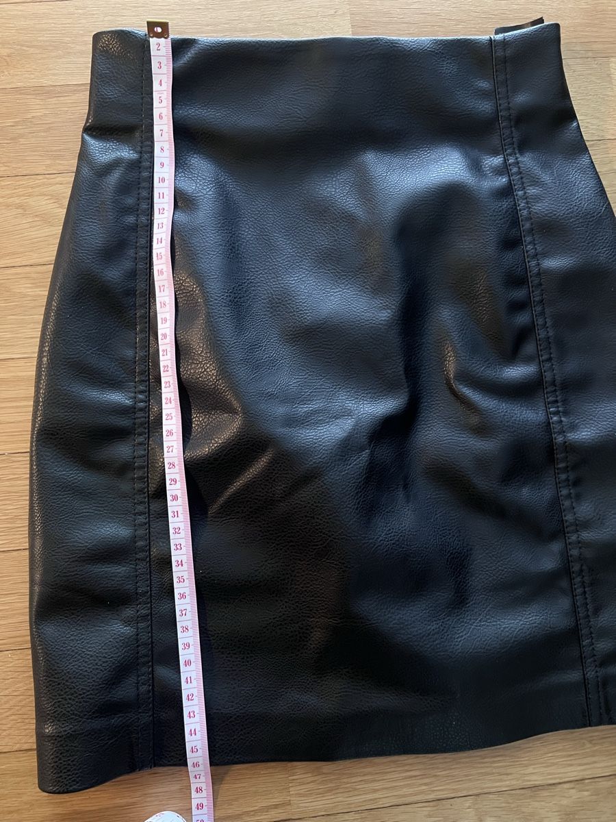 H&M Gonne: H&M rock 34 – Nuovo (secondo la descrizione) da Neuhaus SG venduto da bernike 3