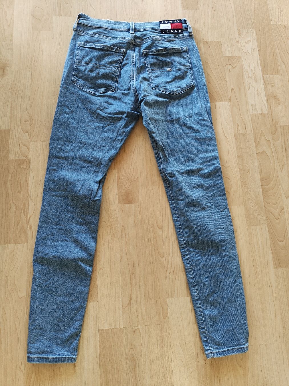 Tommy Hilfiger Jeans: Tommy Jeans Sylvia Gr.32/32 – Usato da Unterägeri venduto da Meikelbein 3
