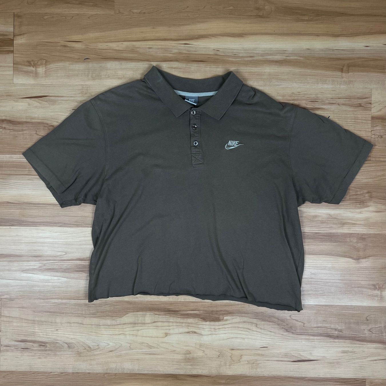 Nike Magliette Polo: Vintage Nike Polo cropped Womens – Usato da Herisau venduto da 1asupply