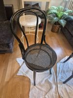 3xThonet Stil Stühle schwarze Holzstühle mit Wienergeflecht