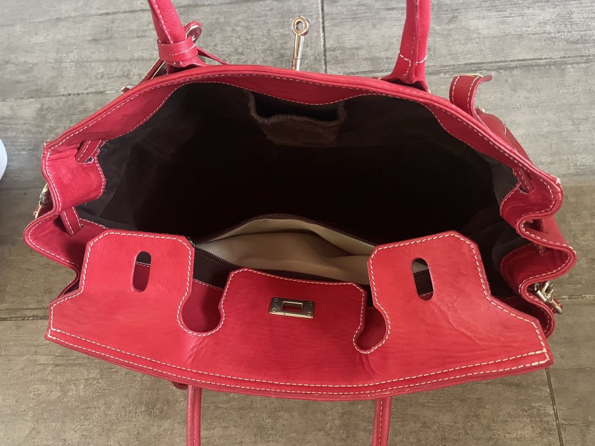 Vera Pelle Sacs femmes: Sac à main en cuir véritable rouge Giordano Italy – D'occasion à Fully par thg_dcv9 5