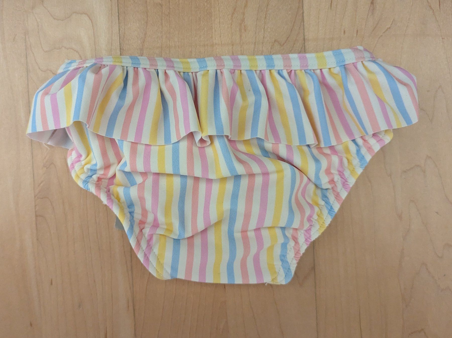 Migros Badekleider & Bikinis: Badeanzug langarm, Grösse 62/68 Neu – Neu und originalverpackt aus Uster von petches 7