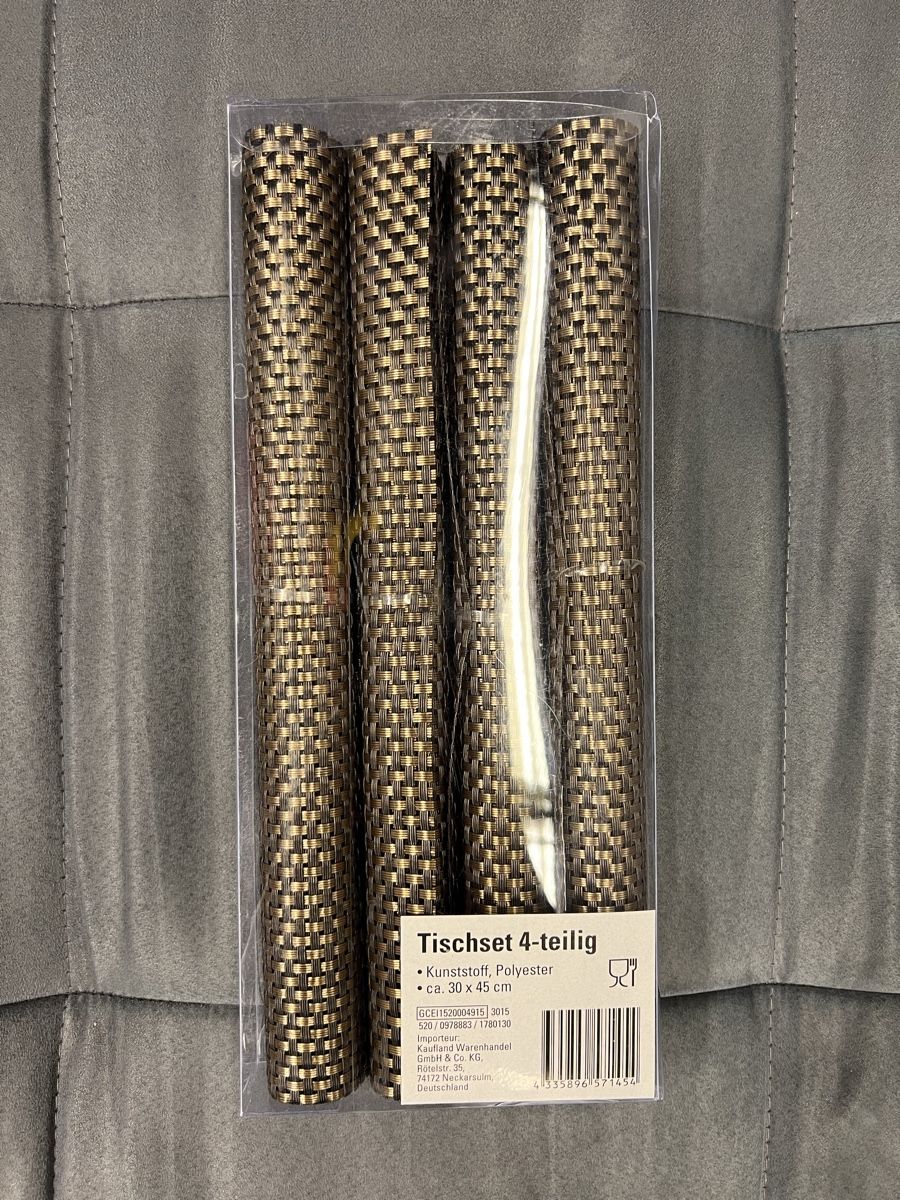 Set di tavolo e panche: Tischset 4-teilig neu, ca. 30 x 45 cm – Nuovo (secondo la descrizione) da Zürich venduto da rigani