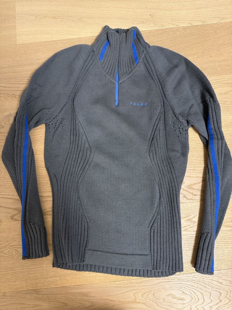 Peak Performance Kleiderpakete: 3 Herren Pullover Falke & Peak Performance – Gebraucht aus Ennetbaden von Katiusia 1
