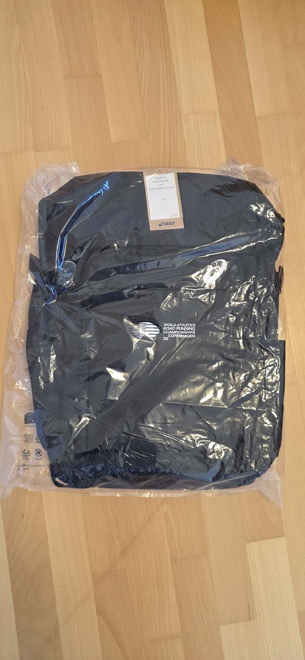Asics Rucksäcke: ASICS Rucksack neu – Neu und originalverpackt aus Mönchaltorf von mic_m72h