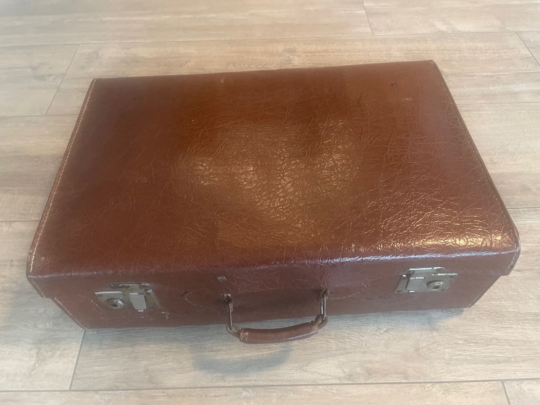 Valigie: Koffer, Koffer von ca. 1940 – Usato da Menziken venduto da fiat-500