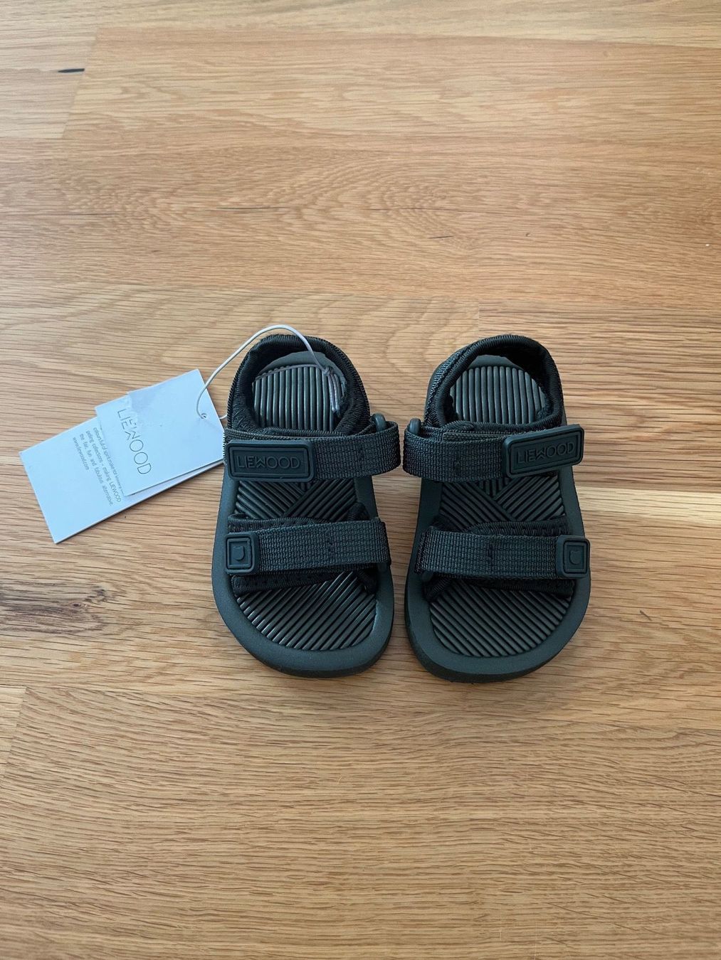 Liewood Scarpe da uomo: Liewood Monty Sandals, Gr. 20 – Nuovo (secondo la descrizione) da Interlaken venduto da fbnscl 1