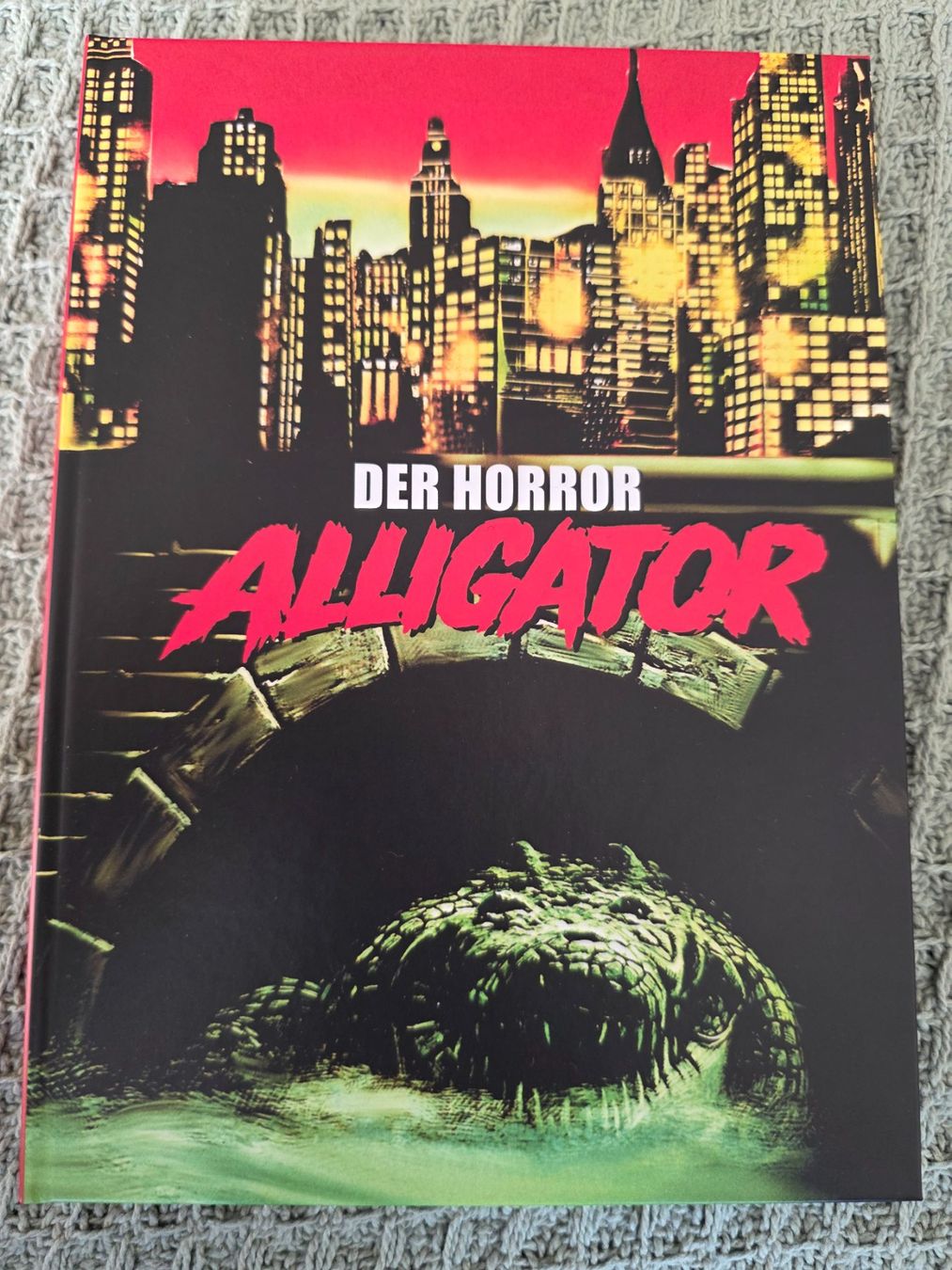 Tutti i DVDs: Der Horror Alligator - Mediabook - Blu-ray + DVD – Usato da Ellikon a d Thur venduto da razzorblog