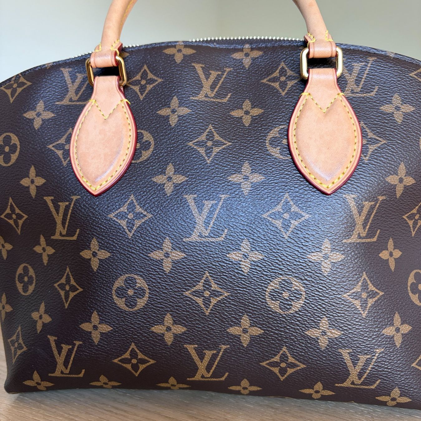 Louis Vuitton Borse da donna: Louis Vuitton Boetie PM Tote Bag – Usato da Zürich venduto da bombvoyage 2
