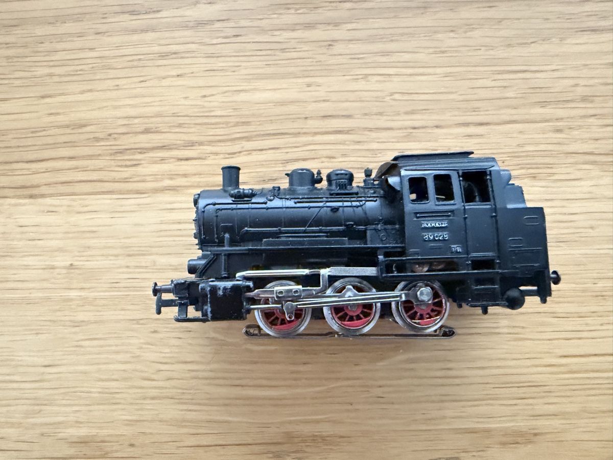 Märklin Modellini di ferrovie: Märklin Dampflok 3000 – Usato da Schaffhausen venduto da KellerJuerg 3