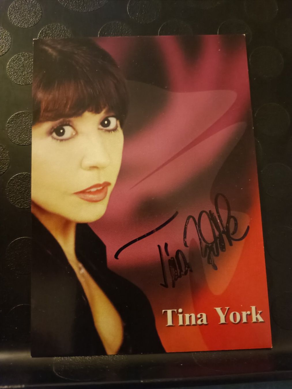 Autografi: Tina York - handsignierte Autogrammkarte – Usato da Menziken venduto da Artographs