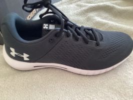 Under Armour Sportschule Turnschuhe