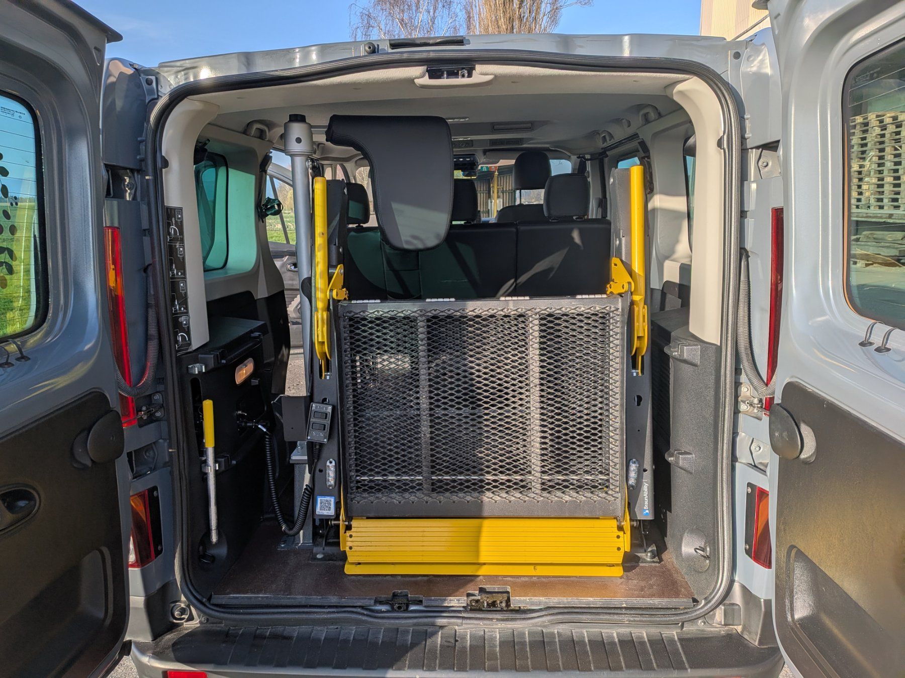 Hebebühne & Wagenheber: Auto, Rollstuhl, Lift – Gebraucht aus Ersigen von sense85 1