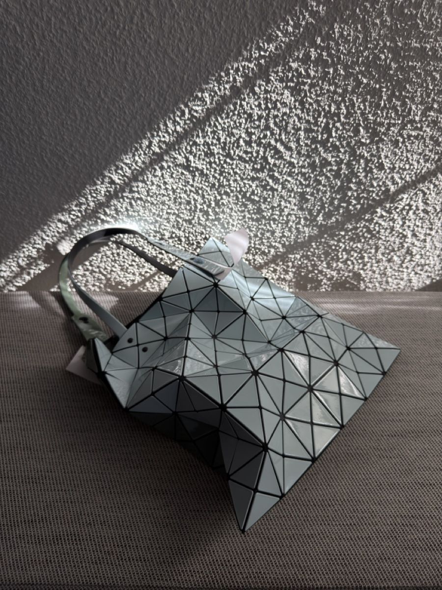 Issey Miyake Borse: Bao Bao Issey Miyake Tasche – Nuovo e nell'imballaggio originale da Basel venduto da mcbfiles 4