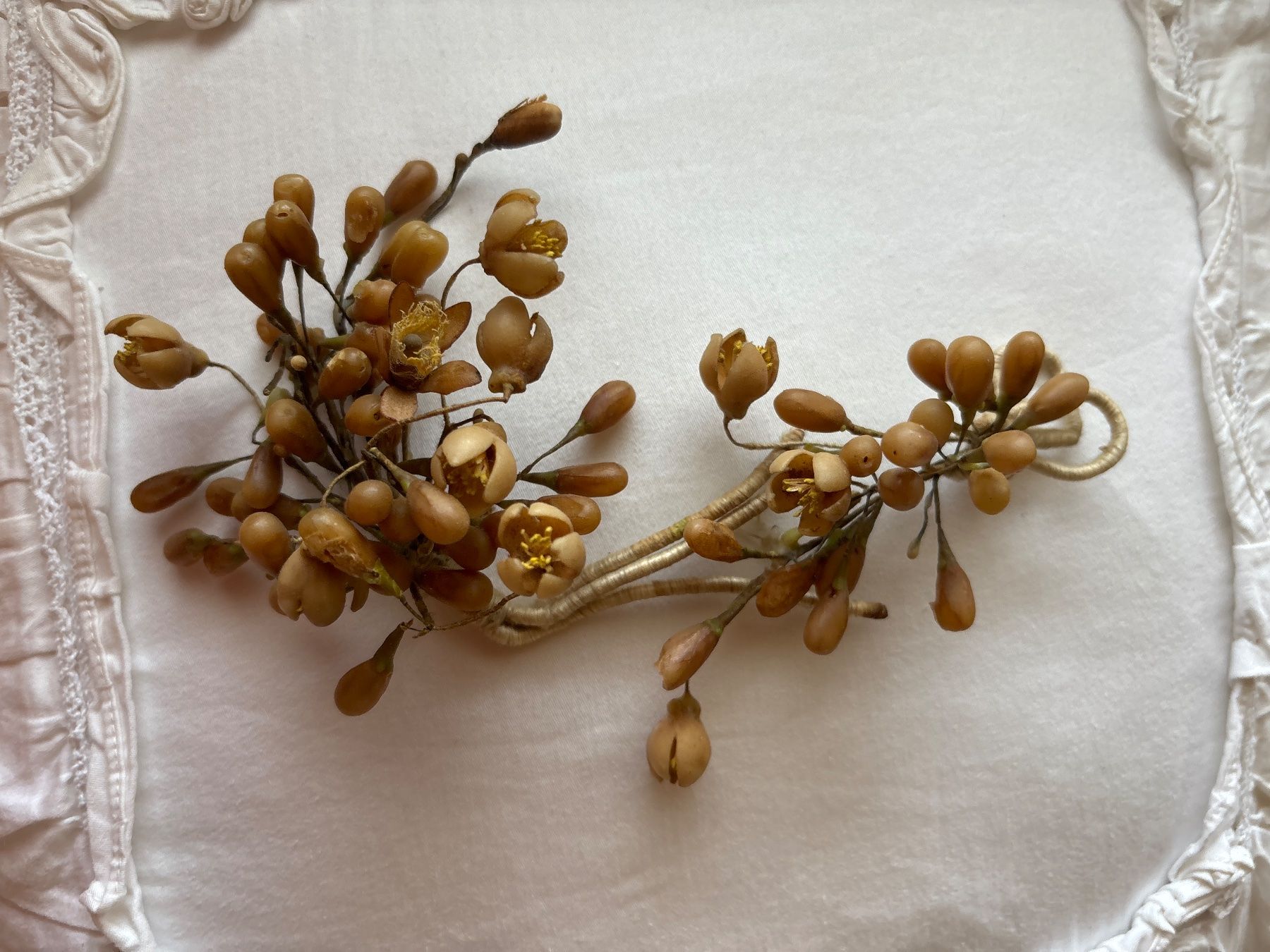 Tutte le decorazioni: Antike Wachsblumen – Usato da Thun venduto da Studi1974