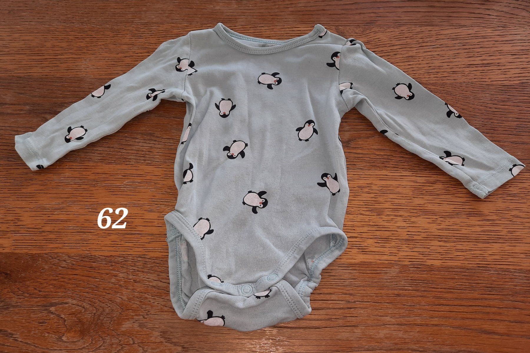 Biancheria intima: Baby Body Gr. 62 mit Pinguinen – Usato da Reiden venduto da armand8