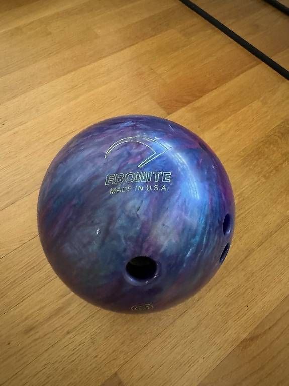 Bälle: Bowling Kugel EBONITE - gebraucht – Gebraucht aus Wädenswil von Dada93