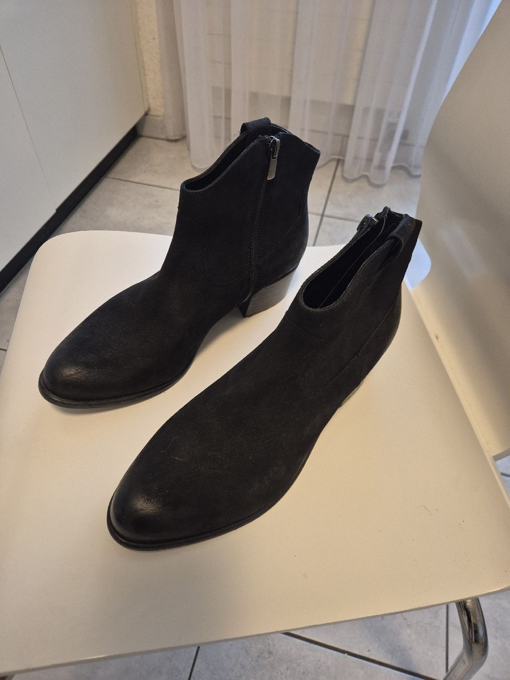 Scarpe da donna: Neuer Wildlederschuh Gr. 41 – Nuovo (secondo la descrizione) da Zug venduto da puzzle73