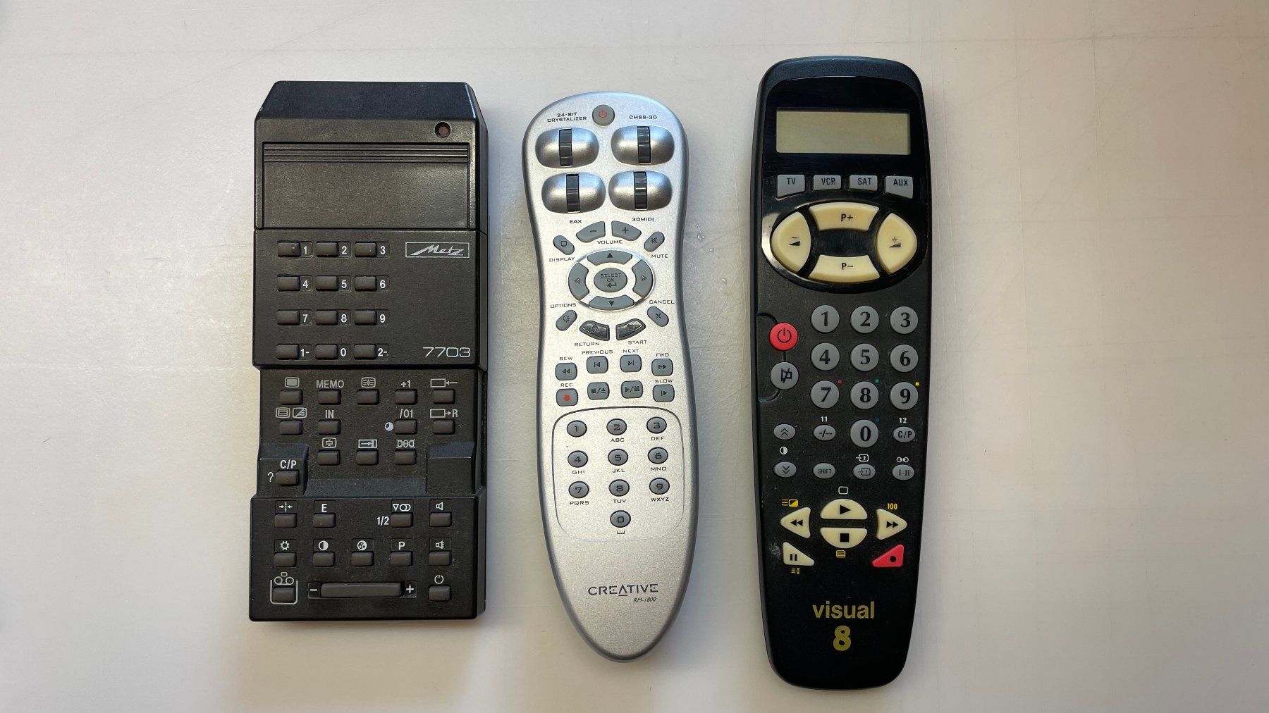 Telecomandi: 3 Universal Fernbedienung - Mez, Creative, Visual – Usato da Glattfelden venduto da cybermaxx