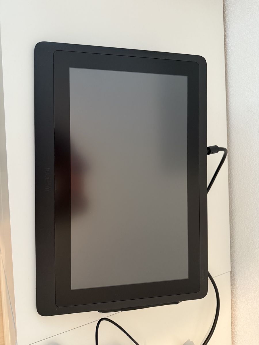 Wacom Tablet PC: Wacom Cintiq 16 – Usato da Zürich venduto da Fridge 4