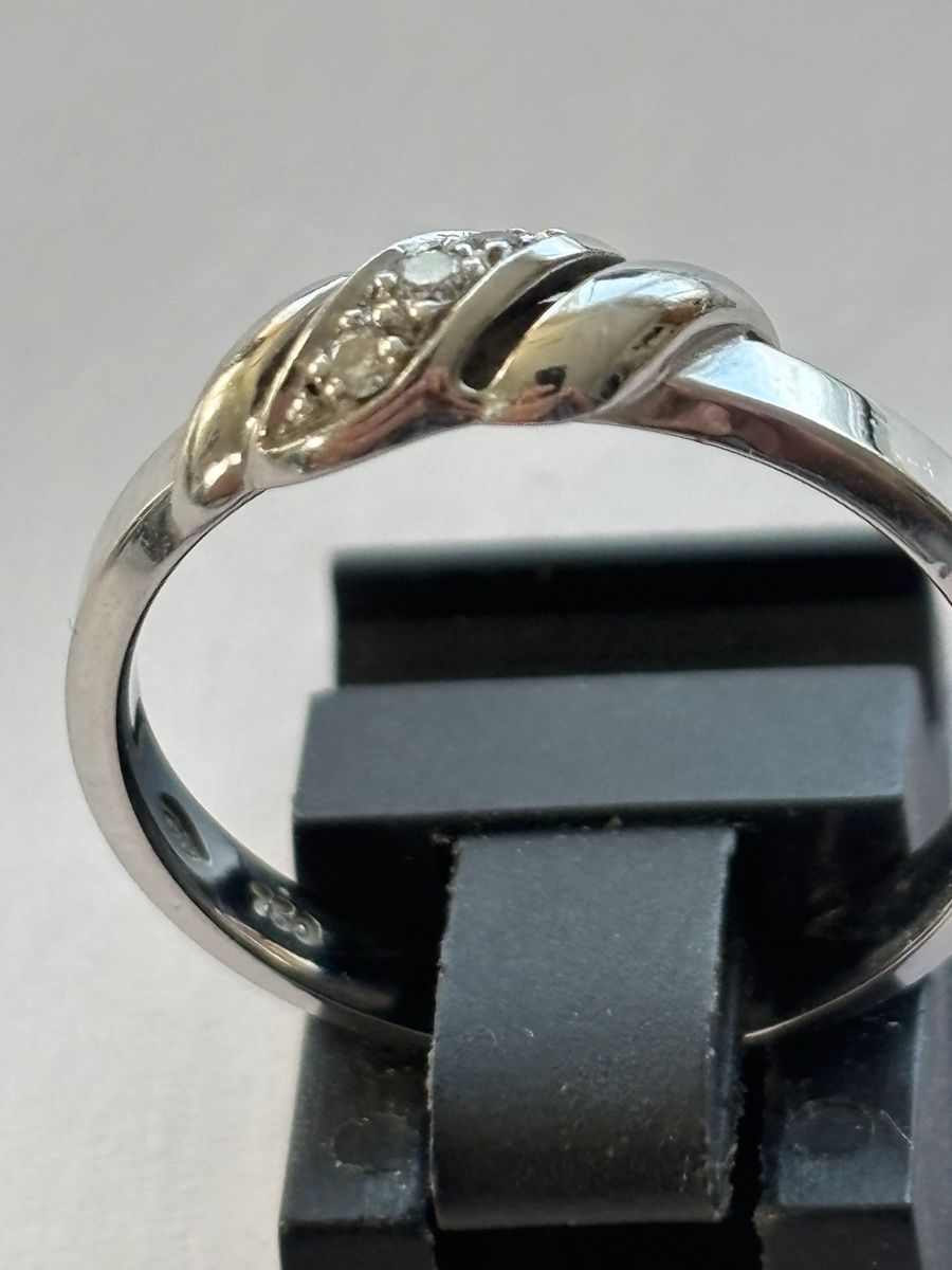 Anelli: Ring Weissgold / Diamanten 18 Karat – Usato da Langnau am Albis venduto da flusspflege 2