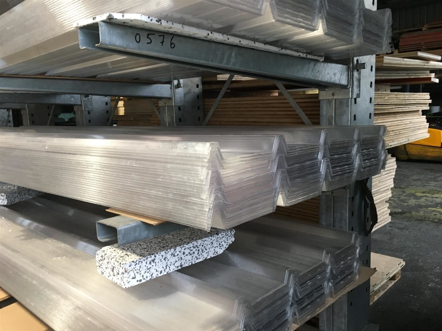 Sonstige Baumaterialien: Lichtplatten in Polycarbonat 3.50 m / Preis 25.--pro m2 – Neu (gemäss Beschreibung) aus Wiedlisbach von isopaneel 2