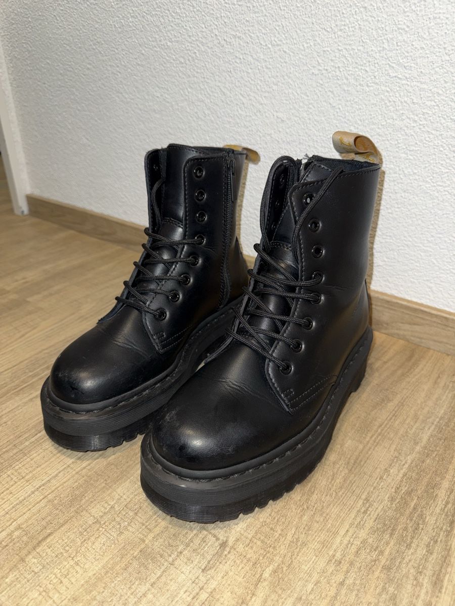 Dr. Martens Scarpe da uomo: Dr. Martens V Jadon II Mono – Usato da Buochs venduto da anj_9fmv 1