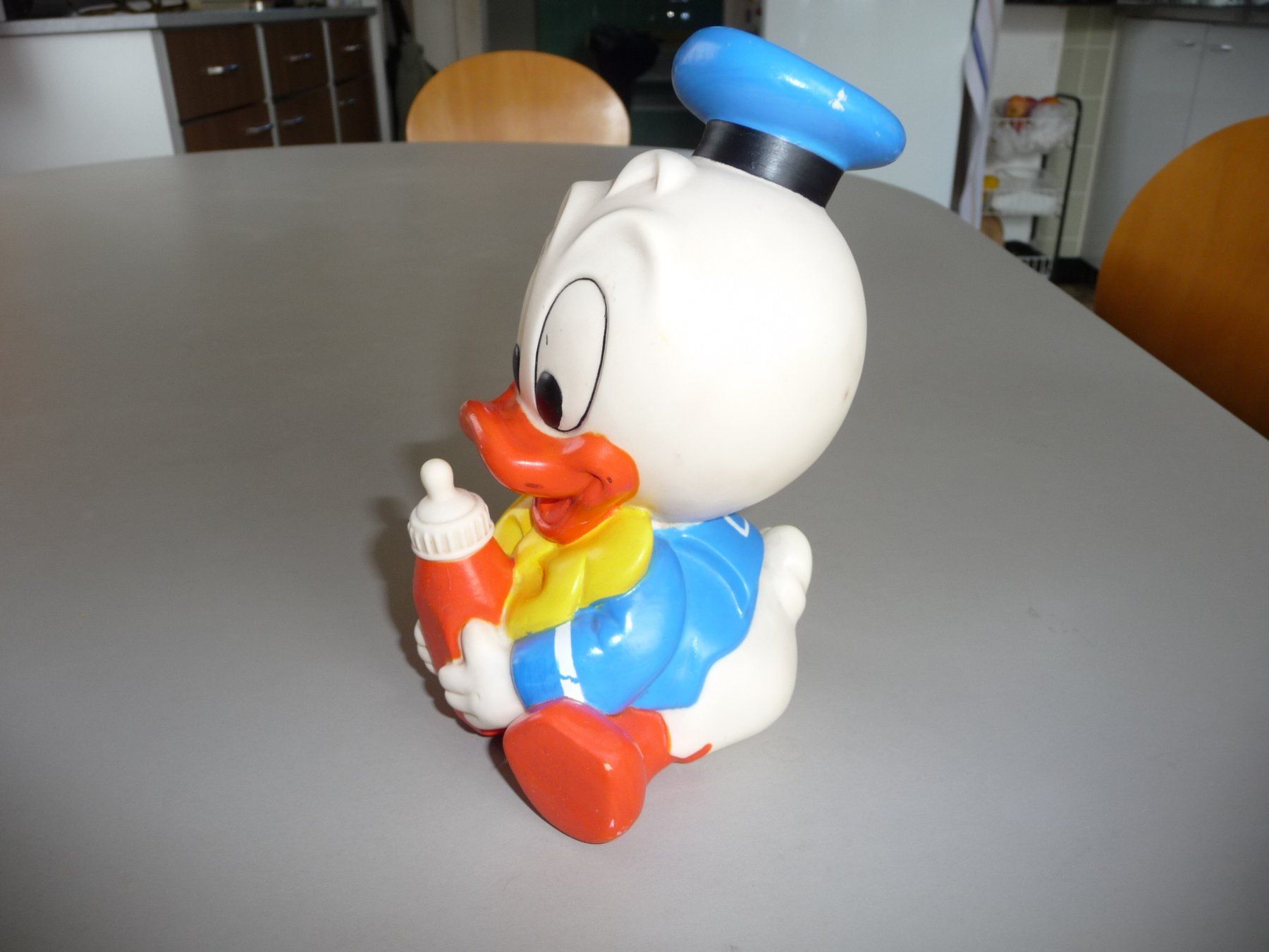 Disney Statuette: Donald Duck Baby 1986 – Usato da Neftenbach venduto da sorge 1