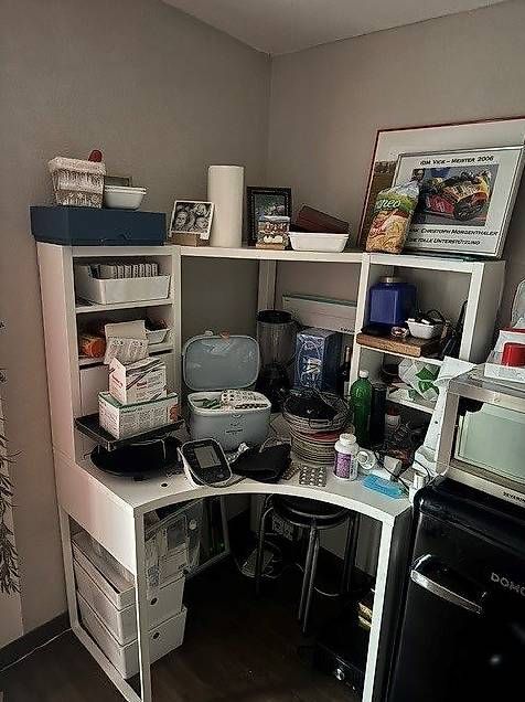 Schreibtische: Büroeckmöbel – Gebraucht aus Madiswil von Viper113