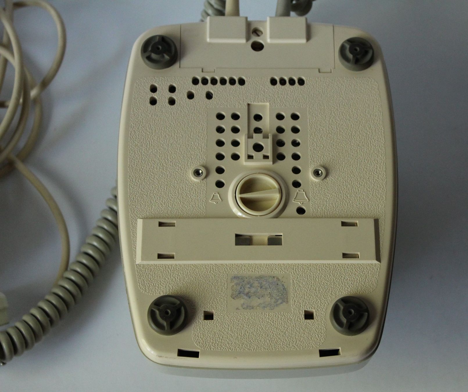 Swisscom Telefone: Altes Téléphone 1983 – Gebraucht aus Yverdon-les-Bains von jft_n8k8 1