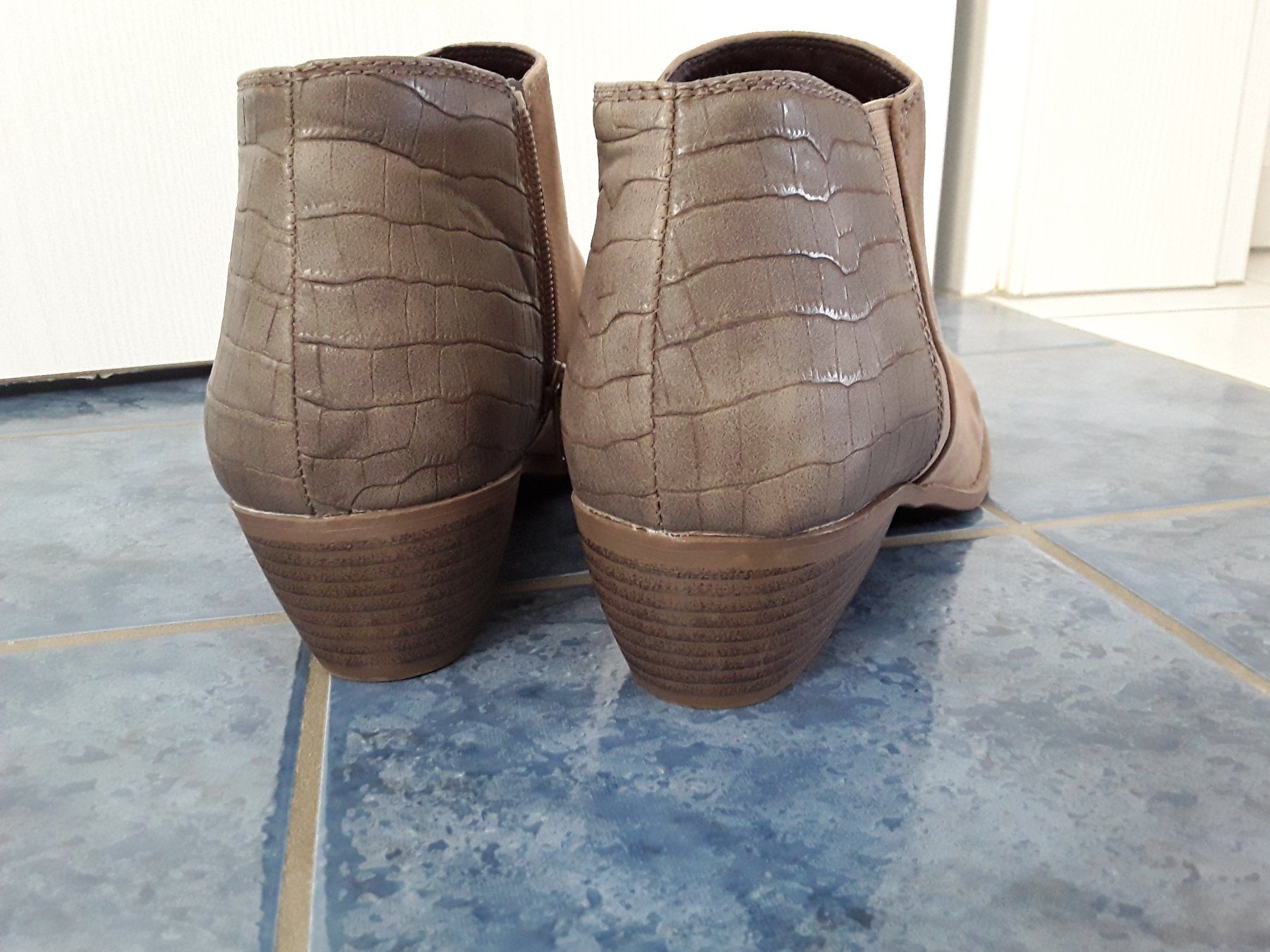 Damenschuhe: Stiefeletten ATMOSPHERE Gr. EUR 39 – Gebraucht aus Heimberg von Samprof 3