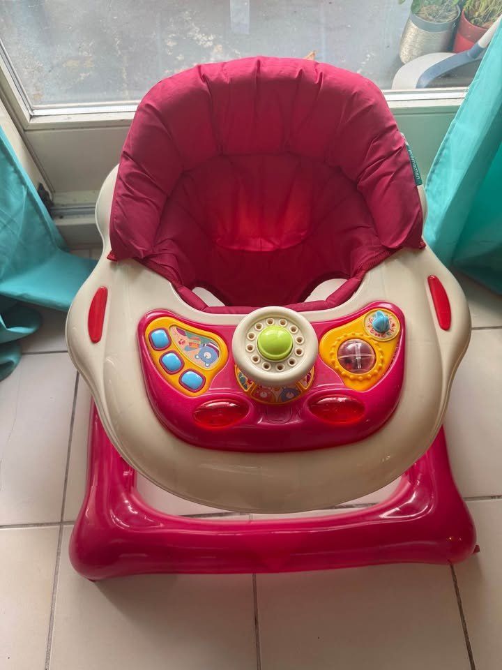 Véhicules pour enfants: Trotteur – D'occasion à Corminboeuf par Swiss_Vendre