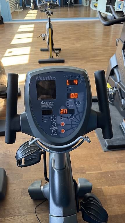 Nautilus Hometrainer: Liegevelo von Nautilus NR 2000 – Usato da Bubikon venduto da Fitdihei 1